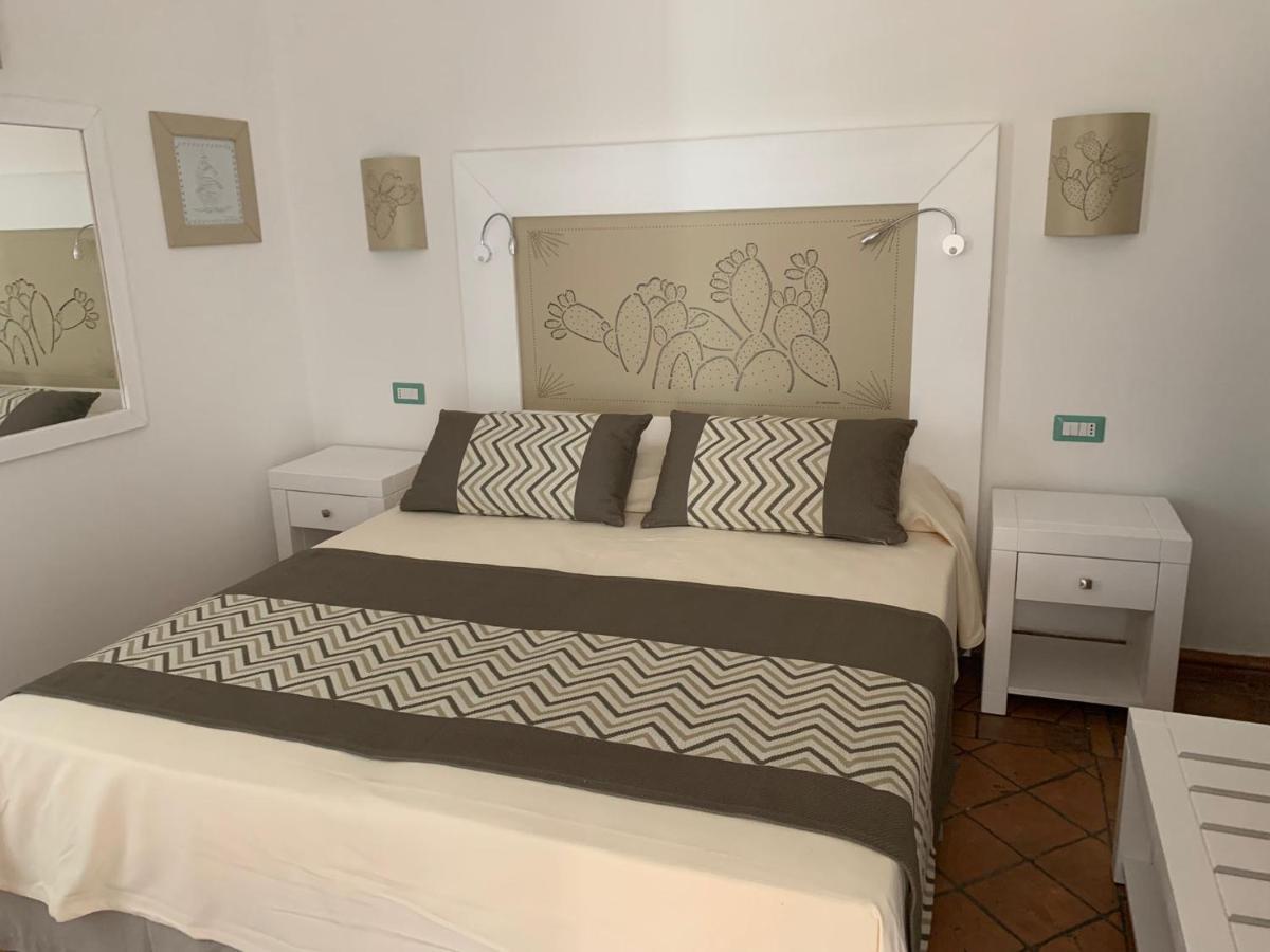 Rooms Apartaments Santa Teresa Capo Testa Dış mekan fotoğraf