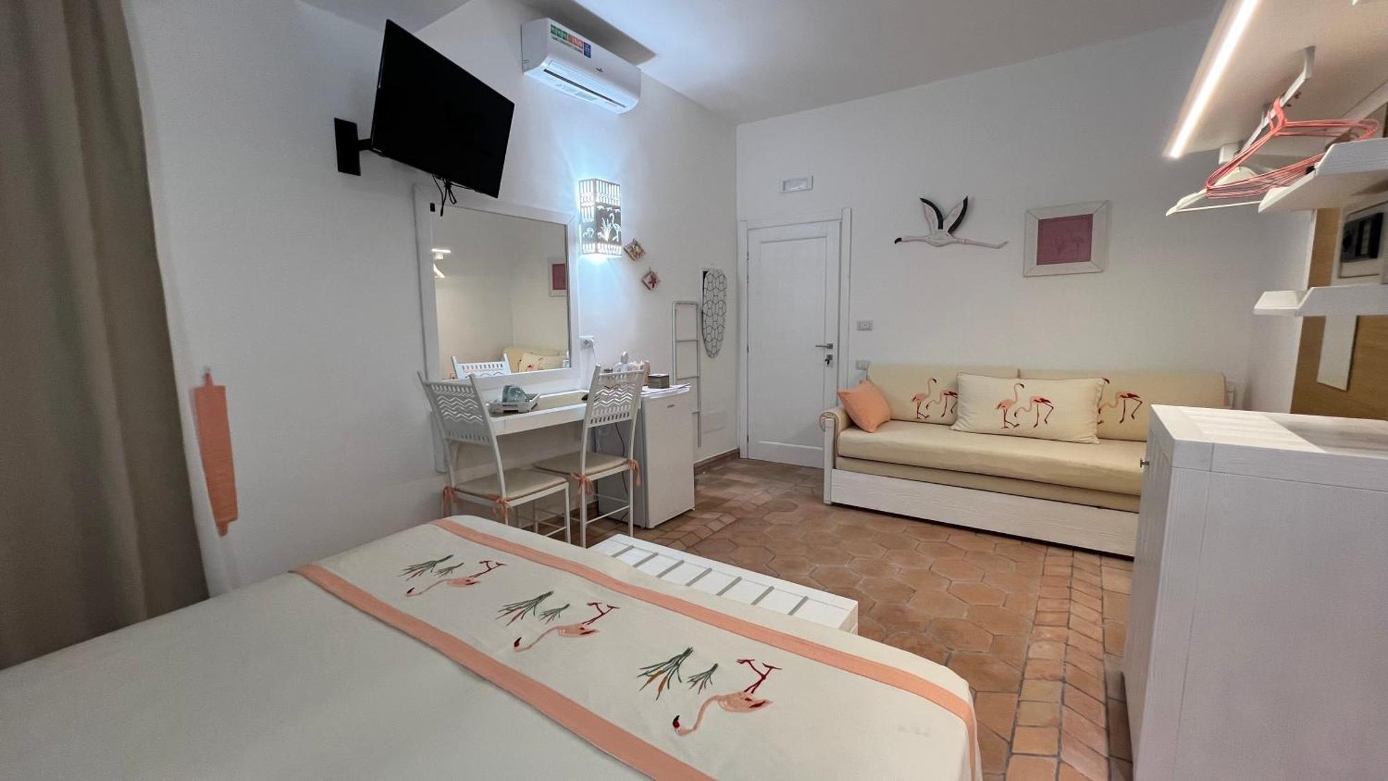 Rooms Apartaments Santa Teresa Capo Testa Dış mekan fotoğraf